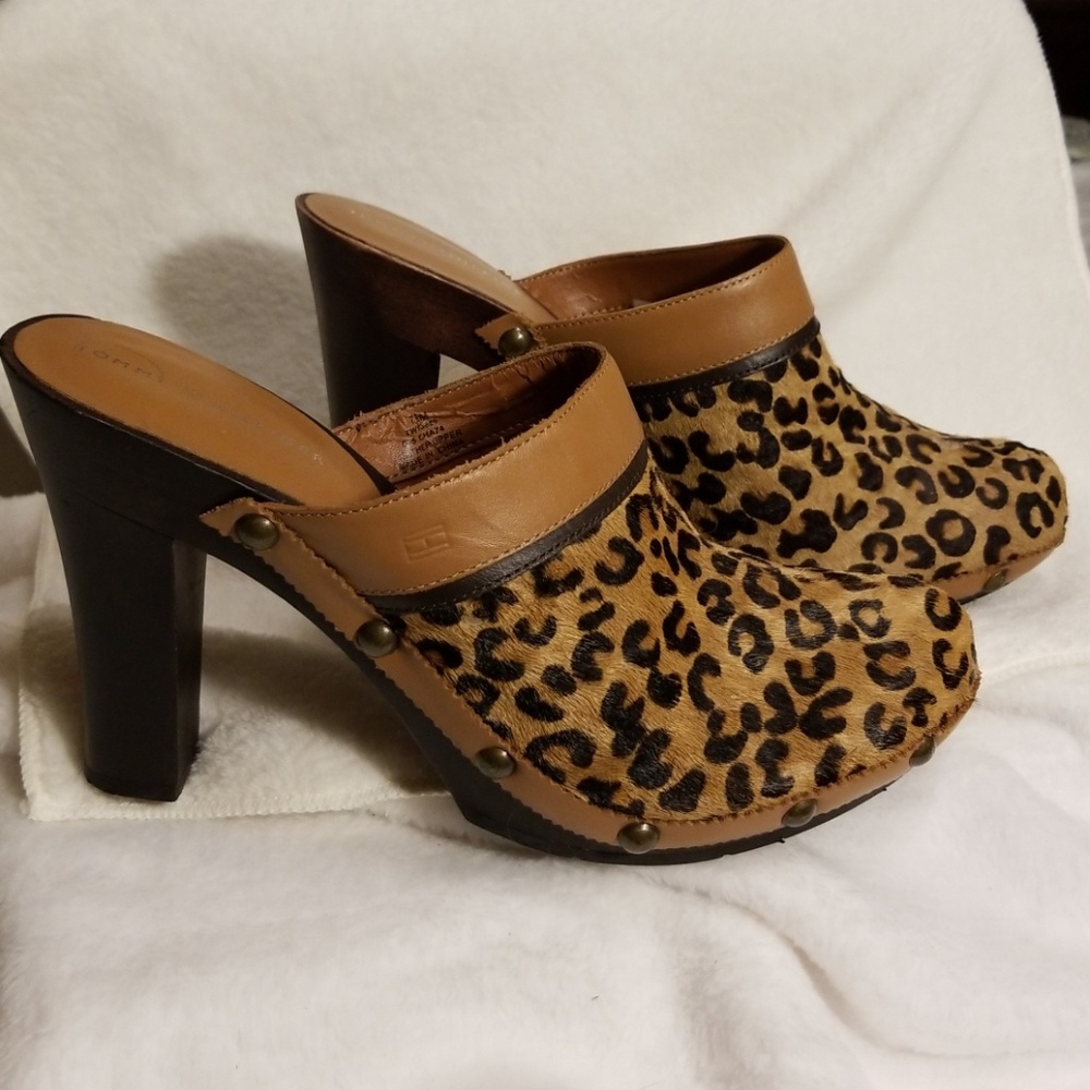 Tommy Hilfiger pony Leopard wooden heels 7.5